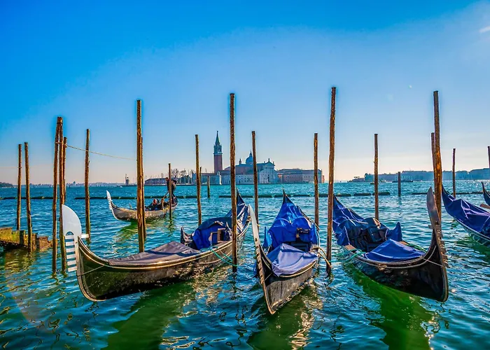 In 53196 Апартаменты *